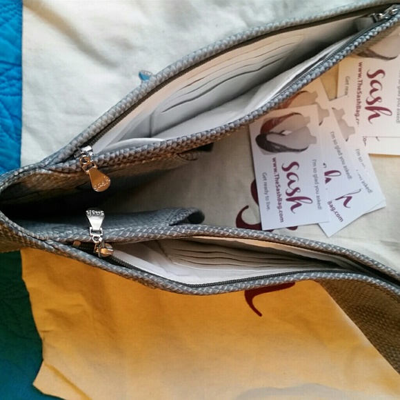 Dragon Handpainted Sash Bag - Picture 4 of 6